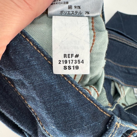 Eddie Bauer Slightly Curvy Bootcut Jeans - Picture 10 of 12